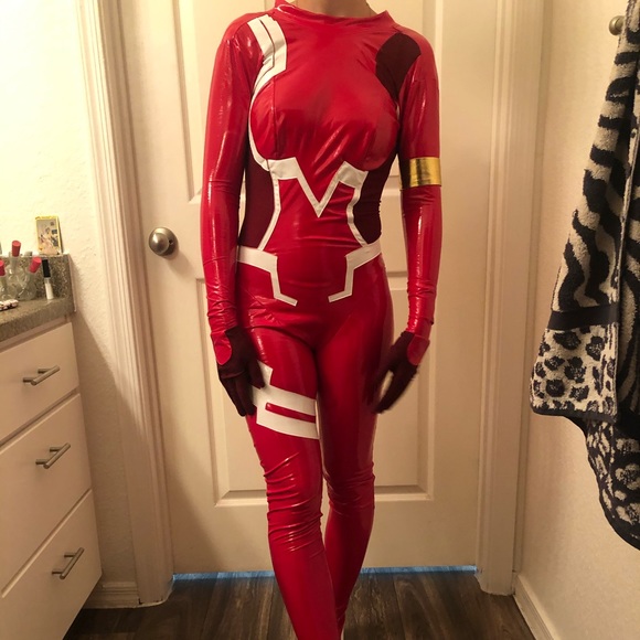 Zero Two cosplay - Picture 4 of 6